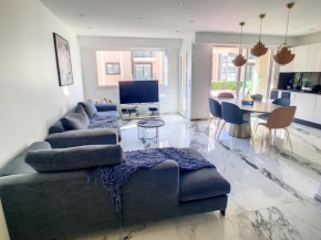 3 bedroom 5 mins from the Croisette Cannes Riviera 414